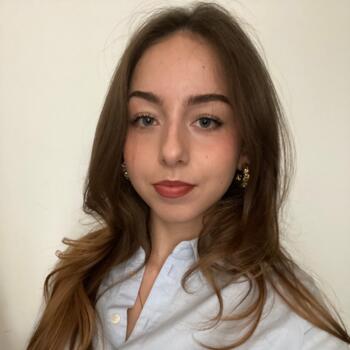 Babysitter in Marseille: Noémie