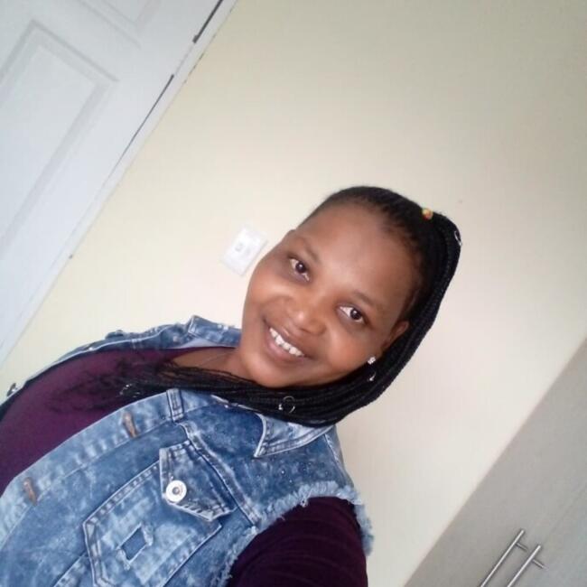 Babysitter in Kingsborough: Sanelisiwe