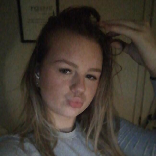 Babysitter in Stourbridge: Lexie