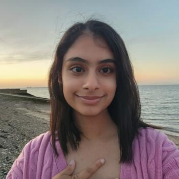 Babysitter in Wellingborough: Hasrat