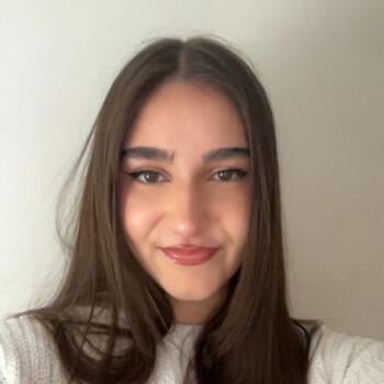 Babysitter Villers-la-Ville: Eve