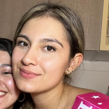 Nanny in Teruel: Angie Nathalia