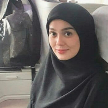 جليسة أطفال عجمان: هديل