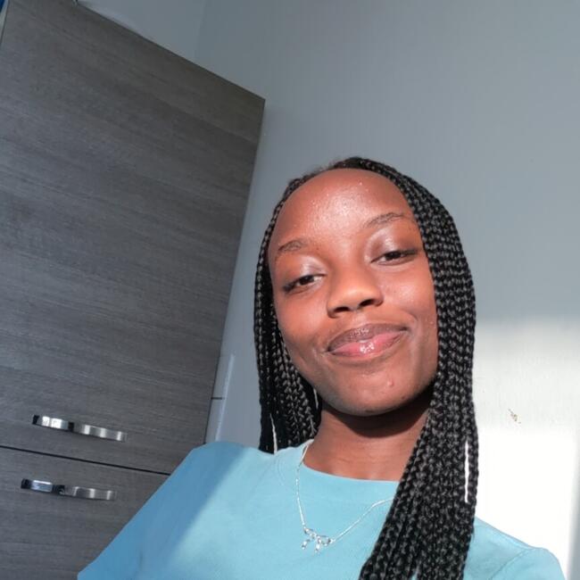 Babysitter in Evere: ISHIMWE