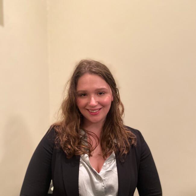 Babysitter in Summerleas: Amber