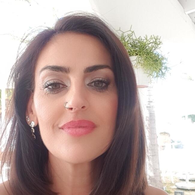 Babysitter in Yvonand: Flor