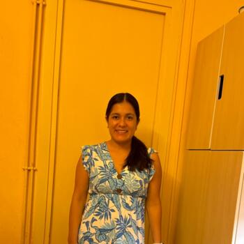 Canguro Madrid: Yris