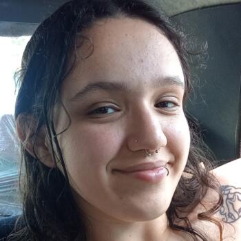 Babá em Rio Grande: Brenda