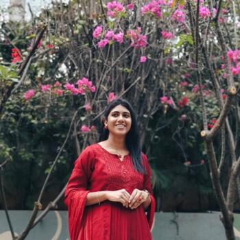 बेबीसिटर हैदराबाद: Bhuvana