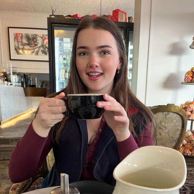 Babysitter in Hobart: Eimear (ee-mer)