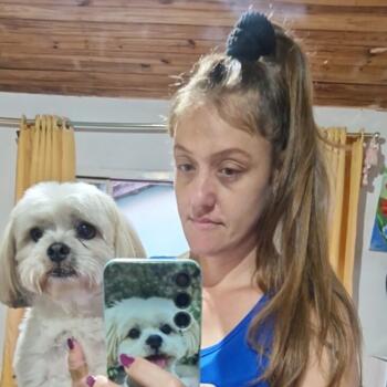 Babá em Monte Azul Paulista: Ana