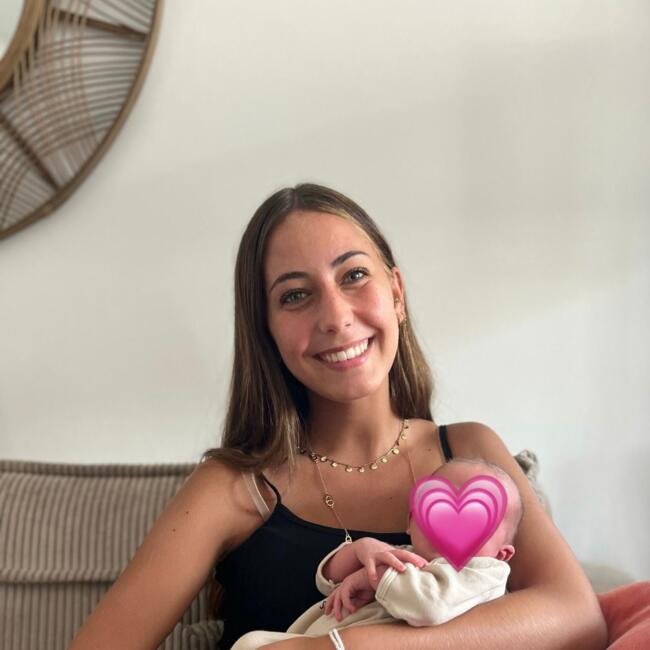 Babysitter in Menton: Jade