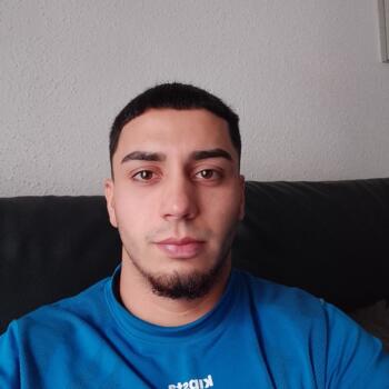 Canguro en Hospitalet de Llobregat: Alejandro