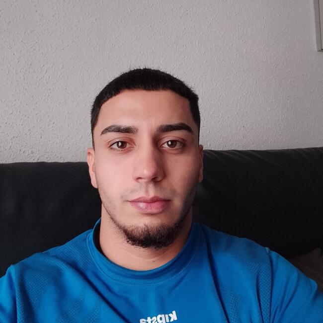 Canguro en Hospitalet de Llobregat: Alejandro