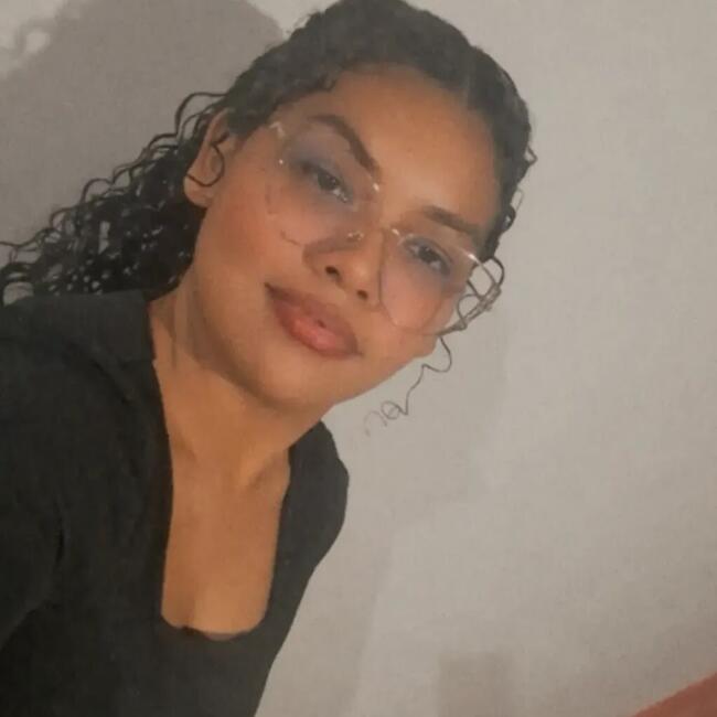 Babysitter in Belém: Daniela