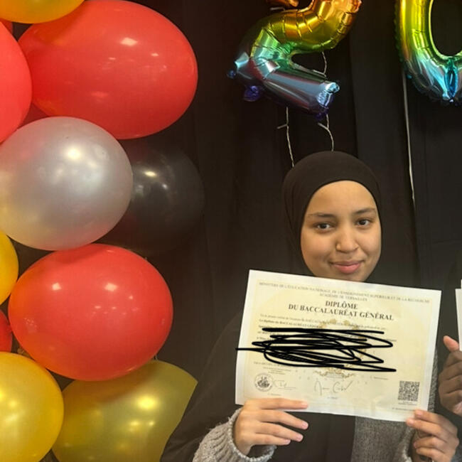 Babysitter in Candiac: Yousra