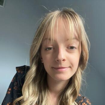 Babysitter Grauves: Candice