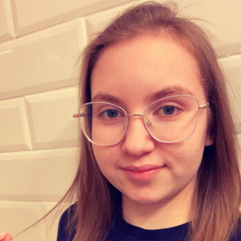 Babysitter in Budapest: Éva