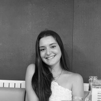 Babysitter in Aveiro: Ana