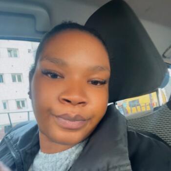 Babysitter in Crépy-en-Valois: Minechera