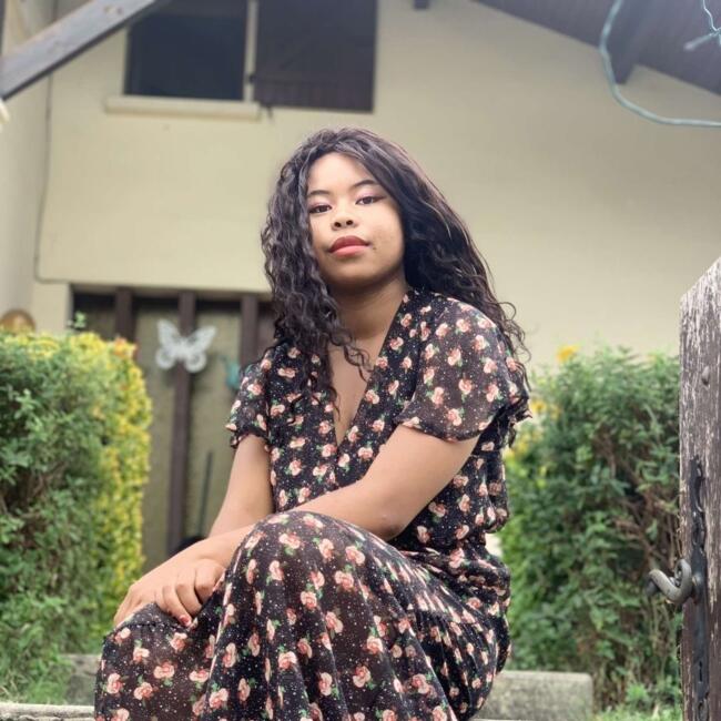 Babysitter in Agen: Jasmine