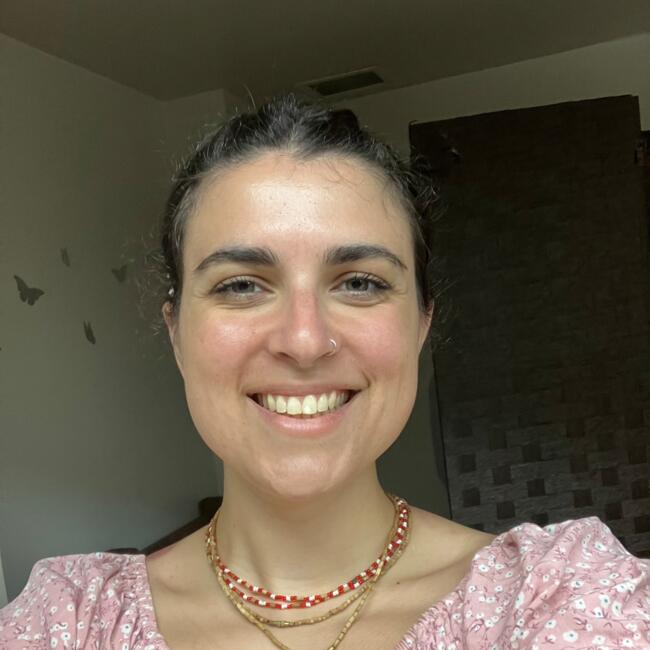 Babysitter in Pasarel: Karenna