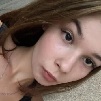 Babysitter in L'Haÿ-les-Roses: Polina