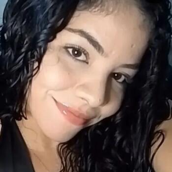 Babysitter Brasília: Evellyn