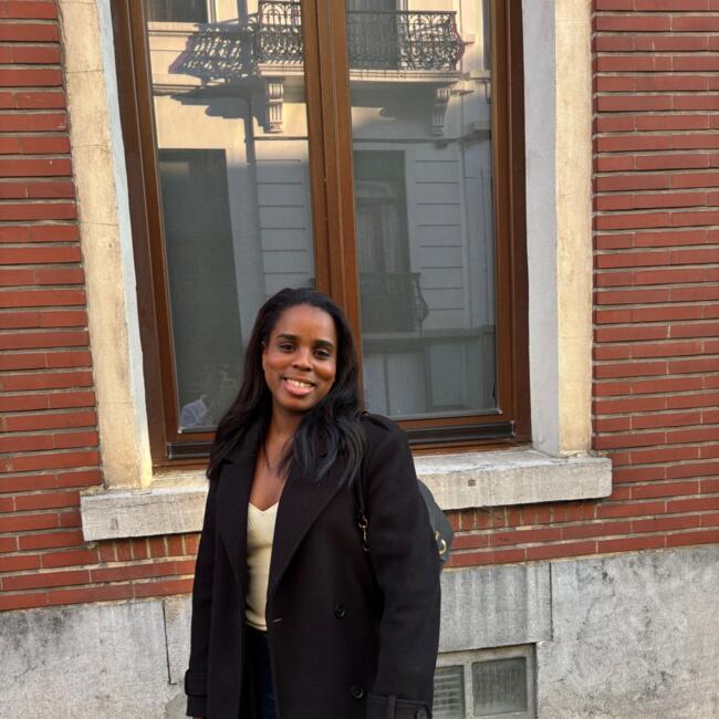 Babysitter in Etterbeek: Miriam