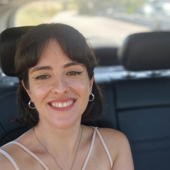 Babysitter in Almada: Irina