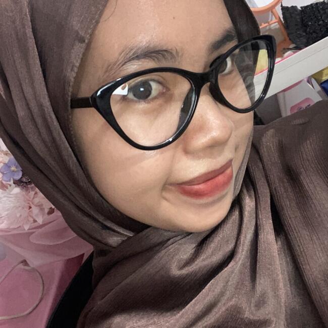Babysitter in Pekanbaru: Indahh