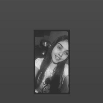 Niñera Garupá: Debora