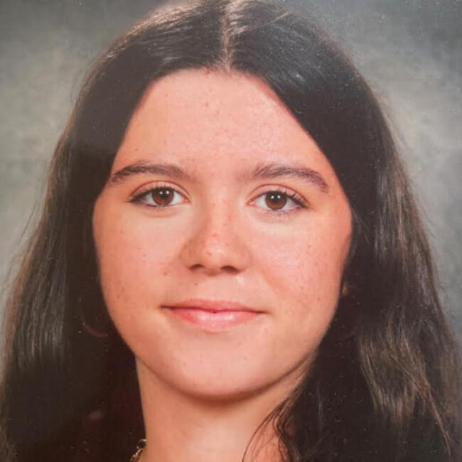 Babysitter in Châtillon: Ambre