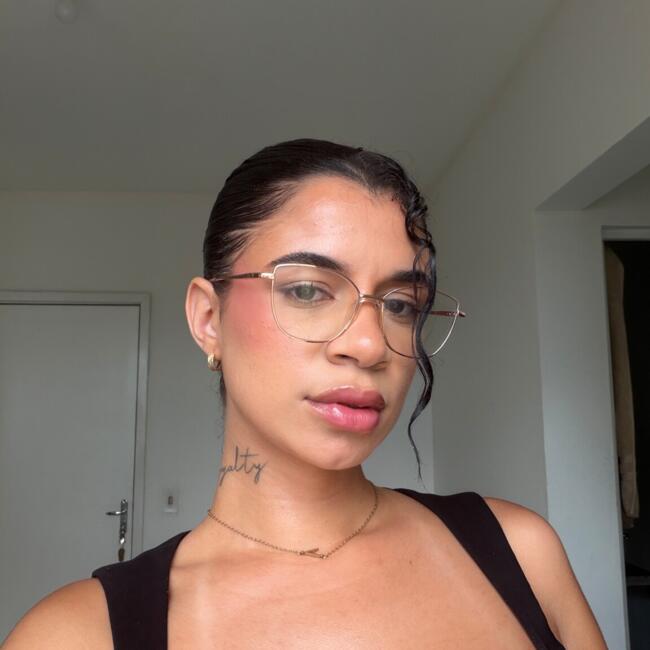 Babysitter in Vila Velha: Anna