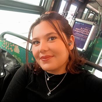 Babysitter in Paris: Sara