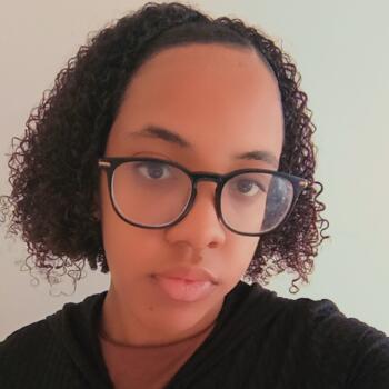 Babysitter in Almada: Raissa