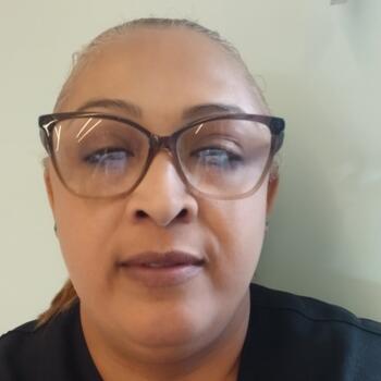 Babysitter Osasco: Jeina