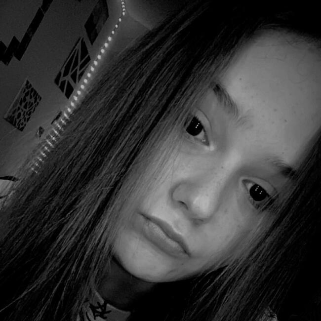 Babysitter in Guénange: Emy