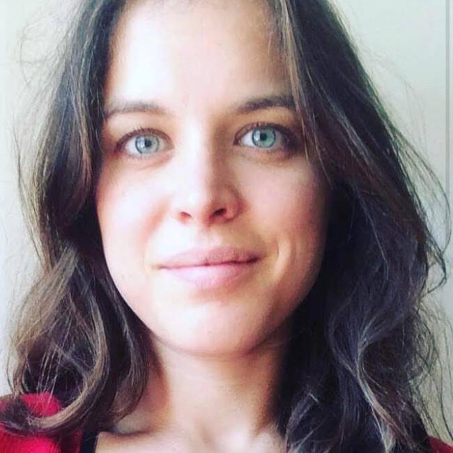 Job de garde d'enfants à Montréal: Jade