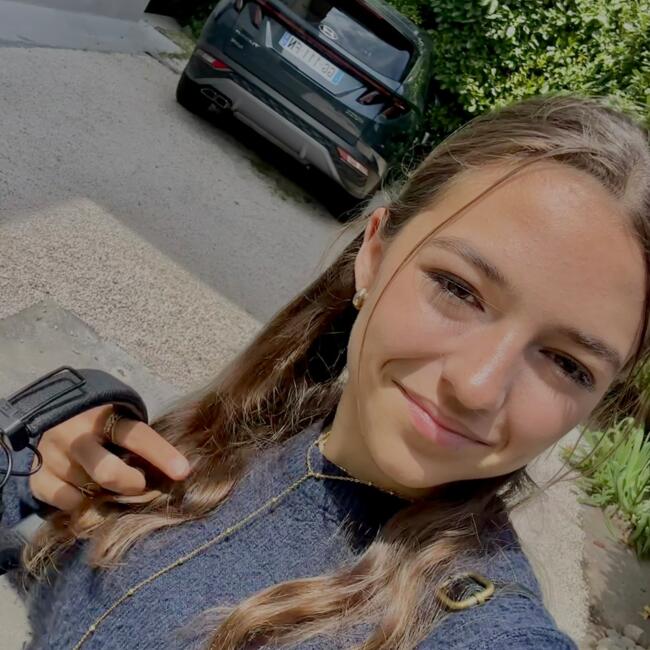 Babysitter in Marseille: Romy