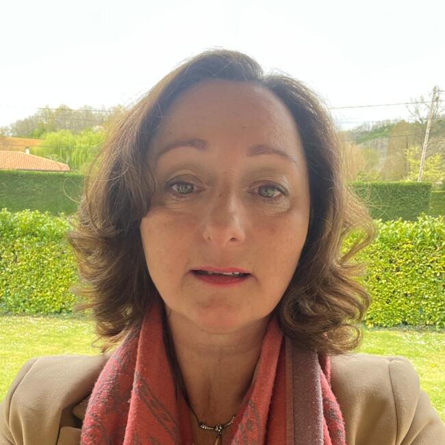 Babysitter in Agen: Laure