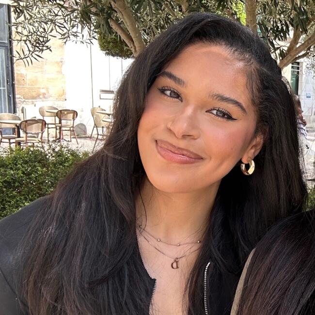 Babysitter in Tours: Deo