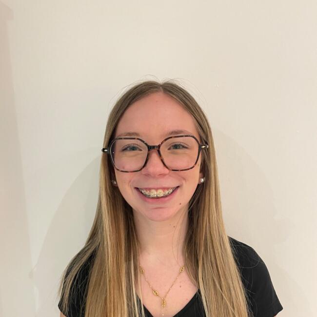 Babysitter in Giraumont: Noémie