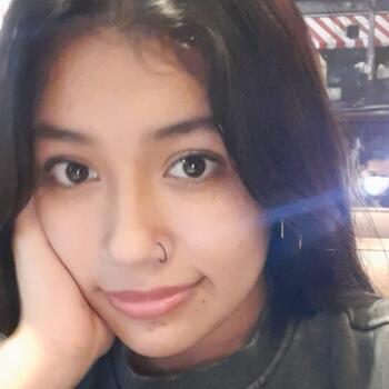Babysitter in La Esperanza - Senati: Yadhira