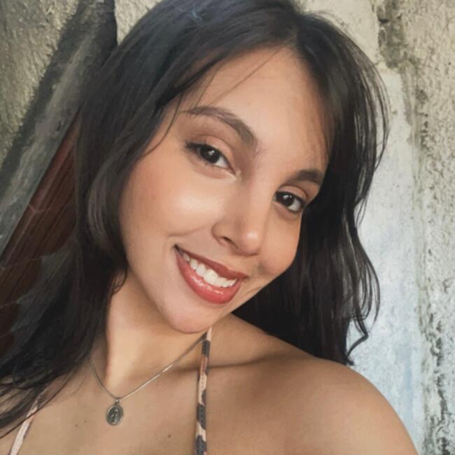 Babysitter in Fortaleza: Letícia