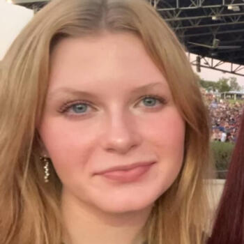 Babysitter Murrieta: Kiera