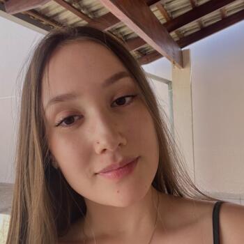 Babysitter in Anápolis: Geovana