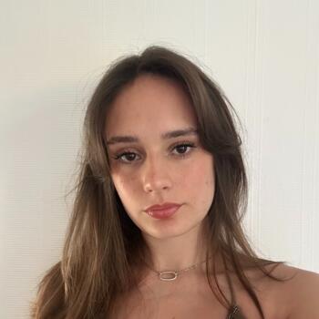 Babysitter Labarthe-sur-Lèze: Coline