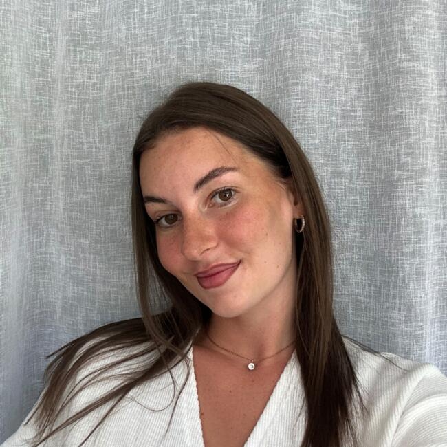 Babysitter in Paris: Joanna