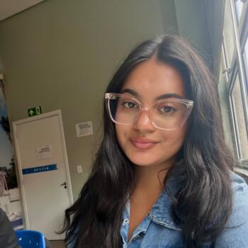 Babysitter in Canoas: Mikaelly